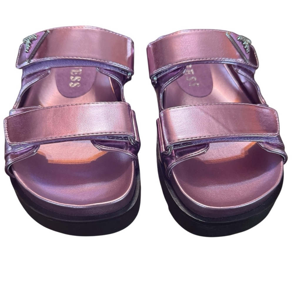 GUESS Fabula Lug-Sole Logo Footbed Sandals Slip On Metallic Pink NEW Size 5 - Picture 3 of 10